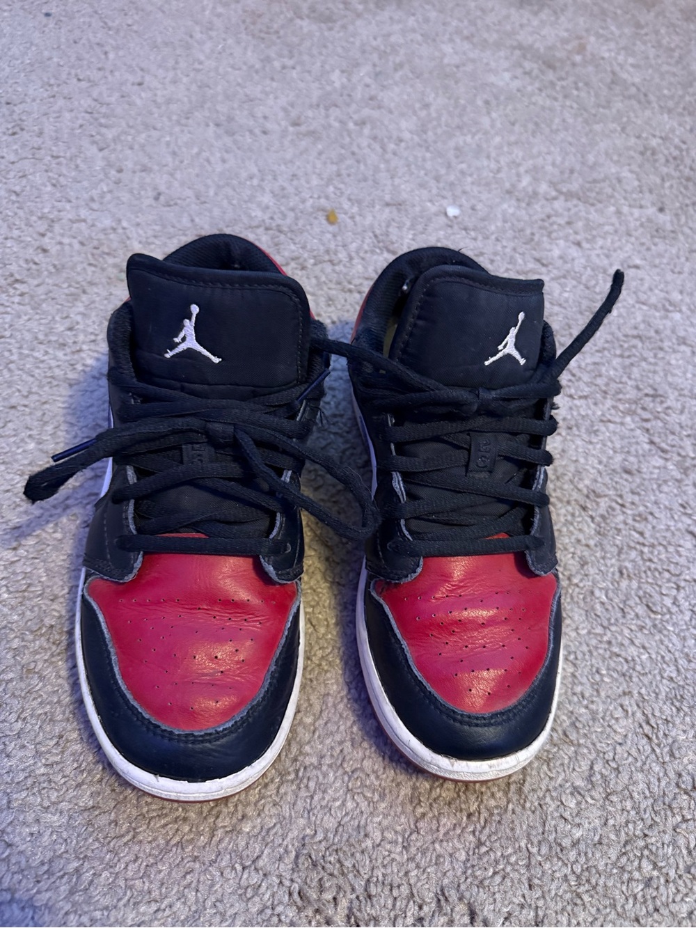 Nike Kids Sneakers in Black and Red with White Jumpman